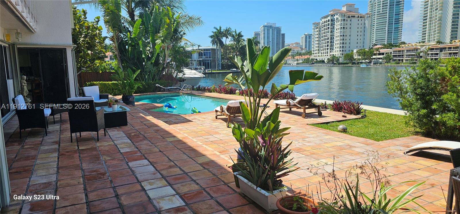 363 Centre Island Golden Beach, FL 33160 - Photo 4 of 31