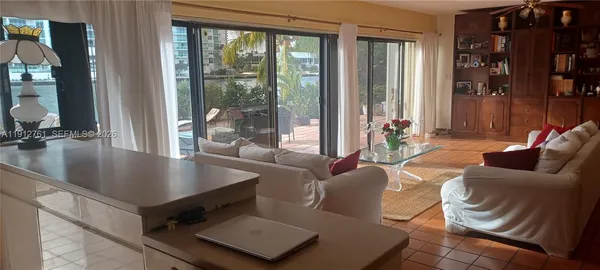 $10,700,000 | 363 Centre Island, Golden Beach, FL 33160