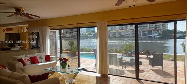 $10,700,000 | 363 Centre Island, Golden Beach, FL 33160