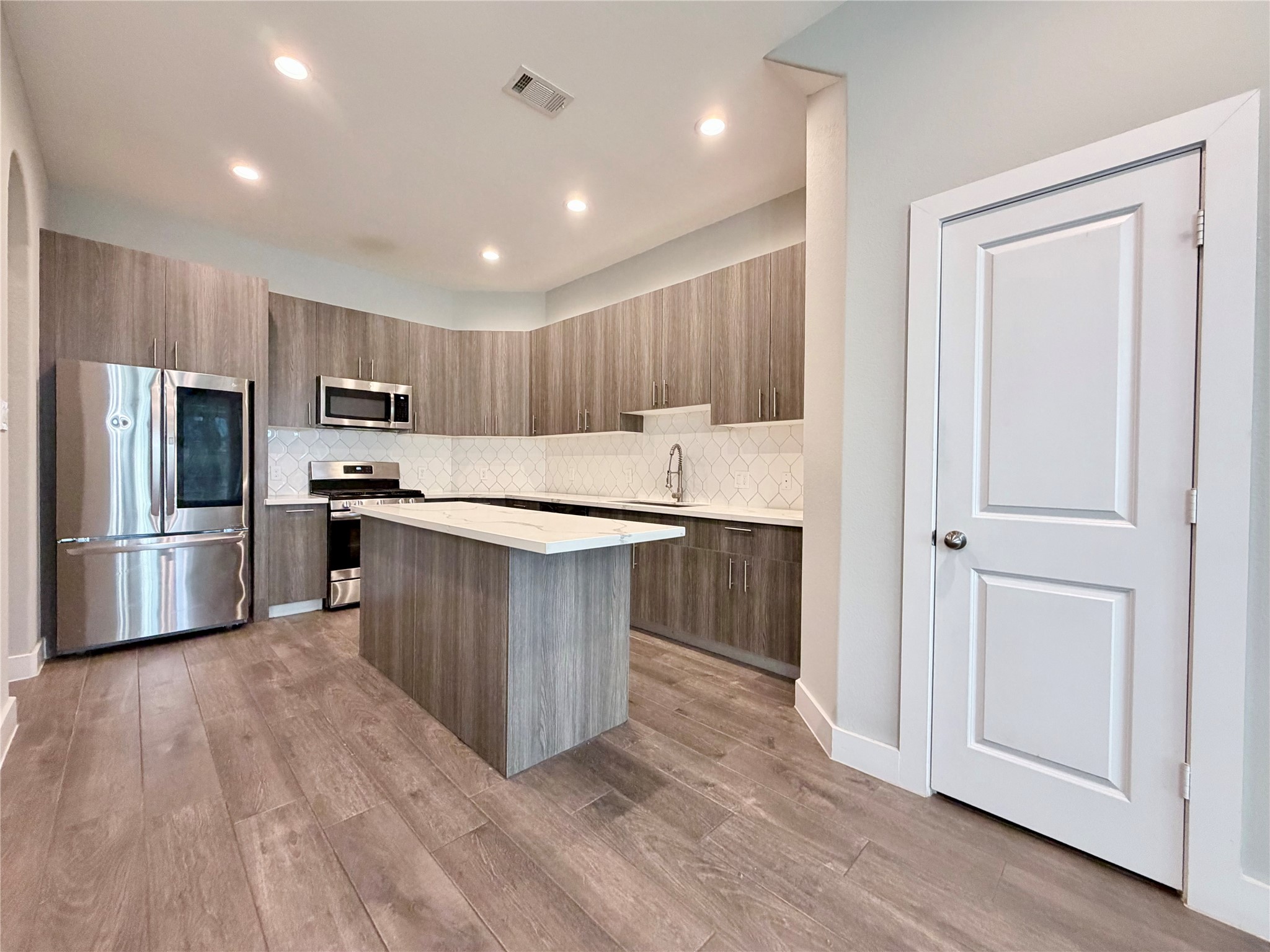 8404 Safeguard Street Houston, TX 77051 - Photo 3 of 25 A kitchen made for a chef or the pile of take-out menus