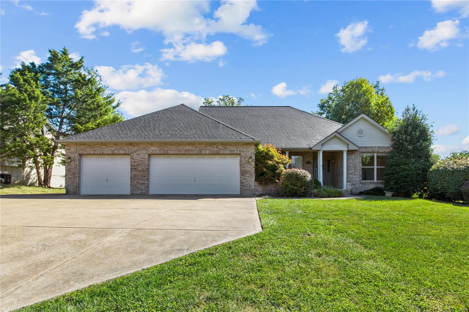 5540 Kerth Road St. Louis, MO 63128 - Photo 1 of 34 Gallery Image 1