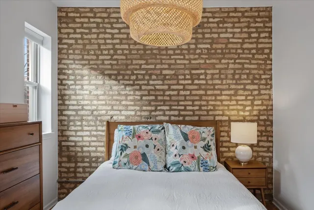 $399,000 | 2300 North Kimball Avenue, Unit 1, Chicago, IL 60647