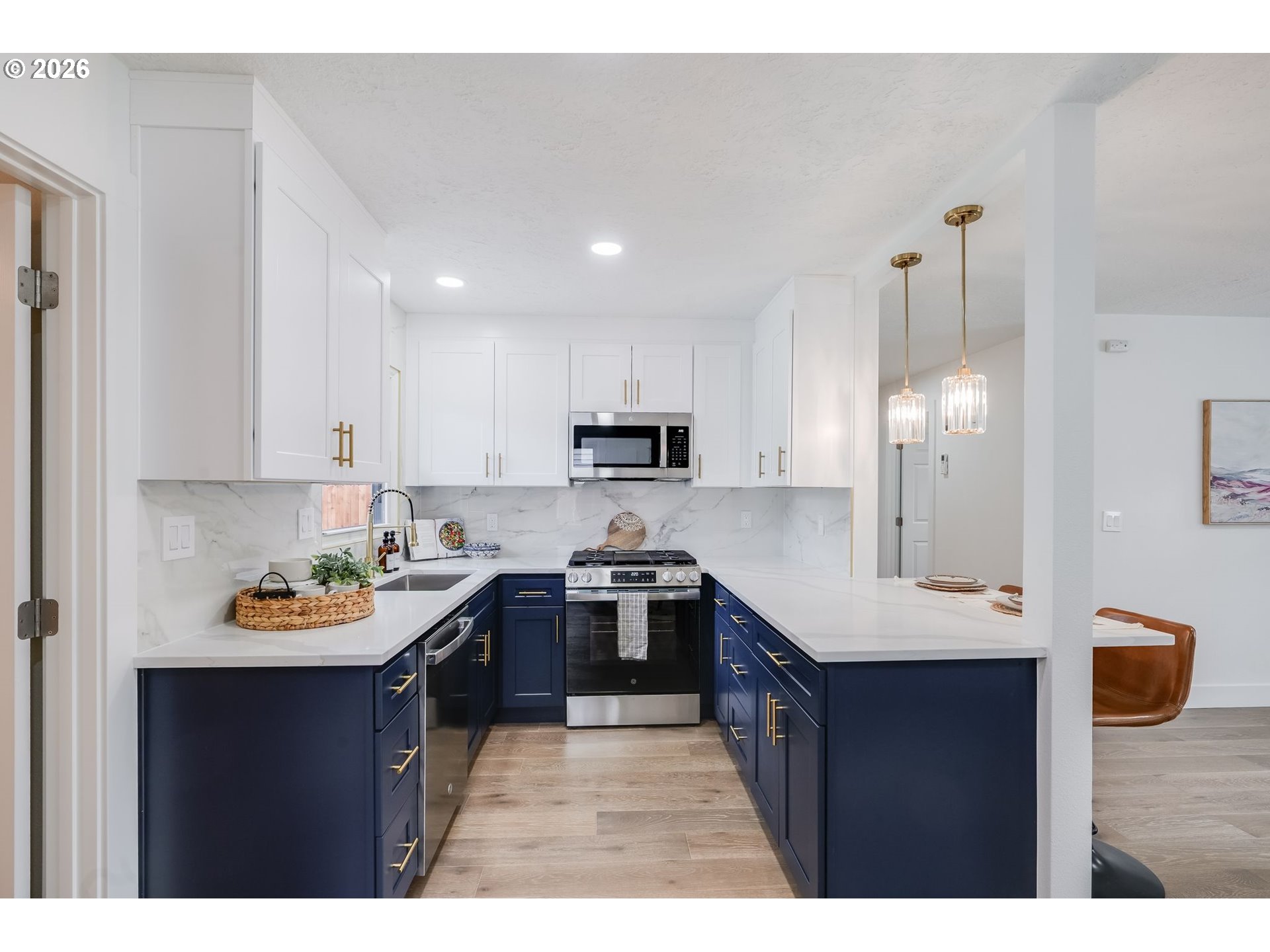 12525 Southwest 12th Street Beaverton, OR 97005 - Photo 12 of 37