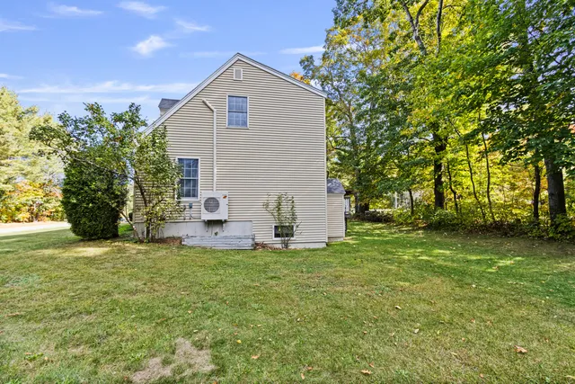 $749,000 | 2 Bunker Hill Terrace, Scarborough, ME 04074
