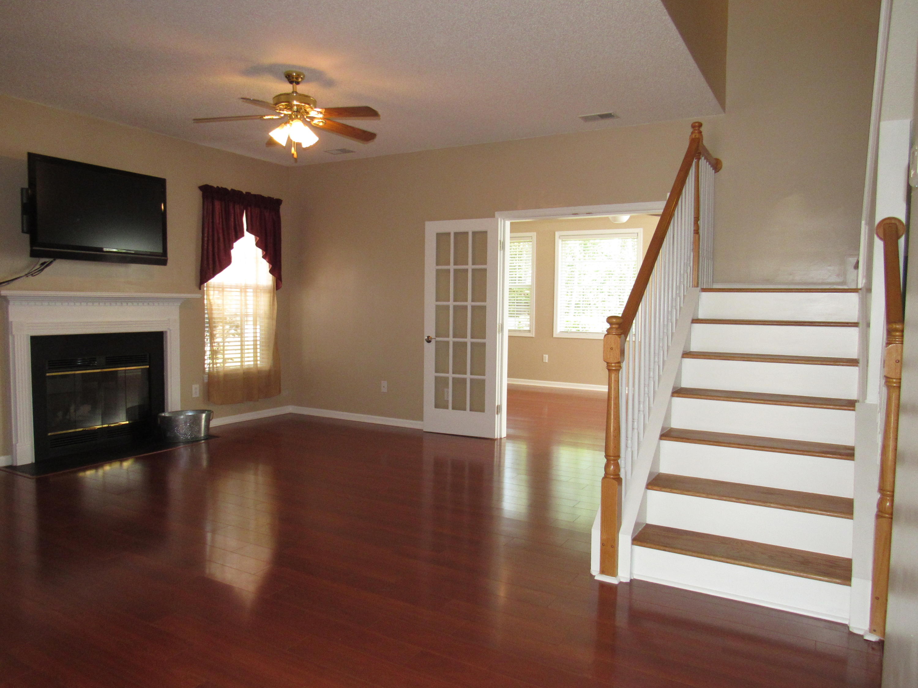 115 Oakbluff Road Summerville, SC 29485 - Photo 11 of 35 Family Room with Fireplace