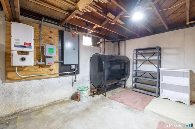 $389,900 | 15 Wolcott Street, Southington, CT 06489