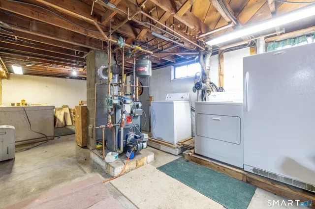 $389,900 | 15 Wolcott Street, Southington, CT 06489