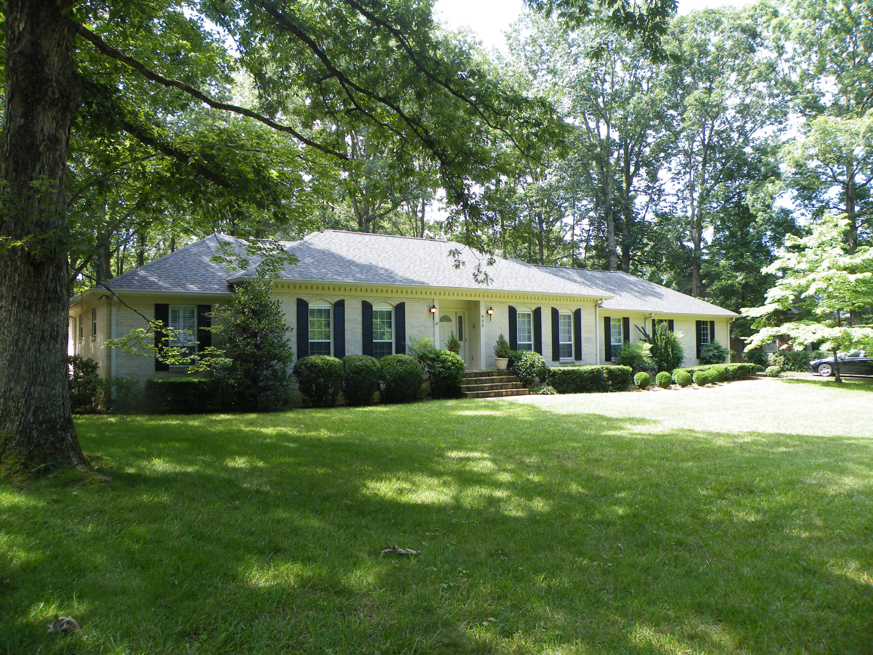 805 Crown Point Road West Signal Mountain, TN 37377 - Photo 1 of 52 DSCF0068