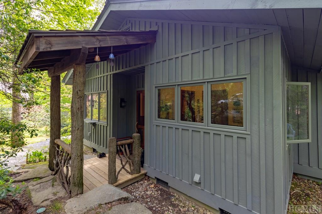 162 Sheep Laurel Road Cashiers, NC 28717 - Photo 4 of 42 Gallery Image 4