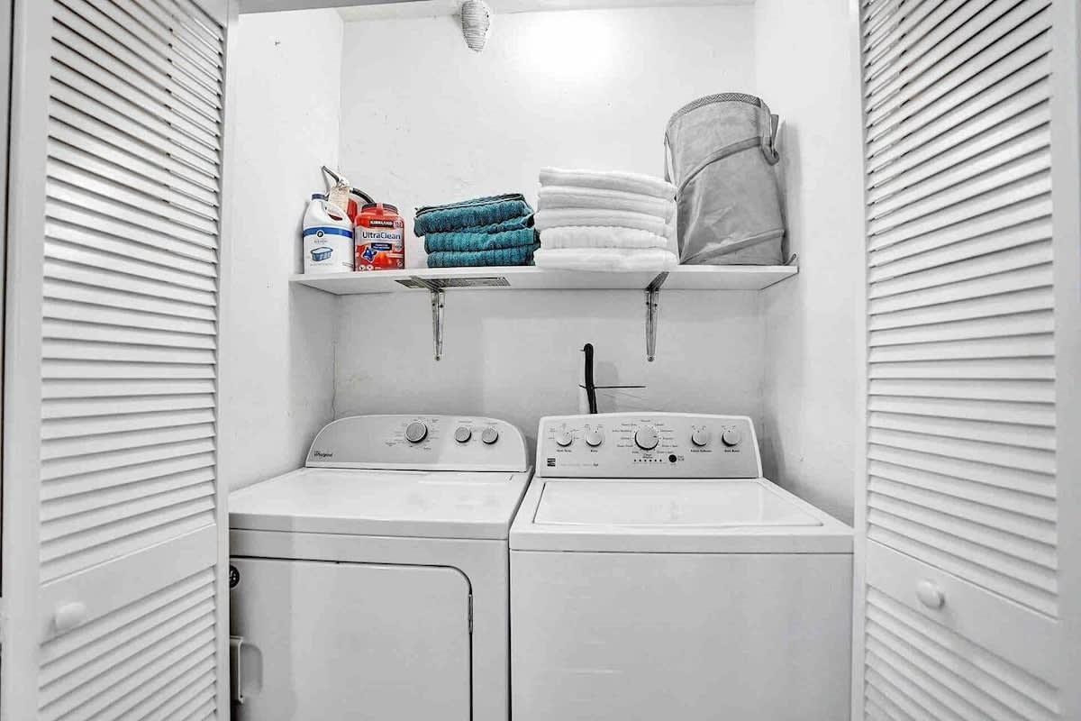 326 Walnut Street Hollywood, FL 33019 - Photo 13 of 18 Photo 13