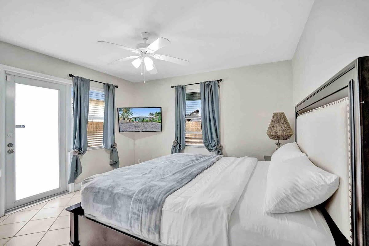 326 Walnut Street Hollywood, FL 33019 - Photo 9 of 18 Photo 9