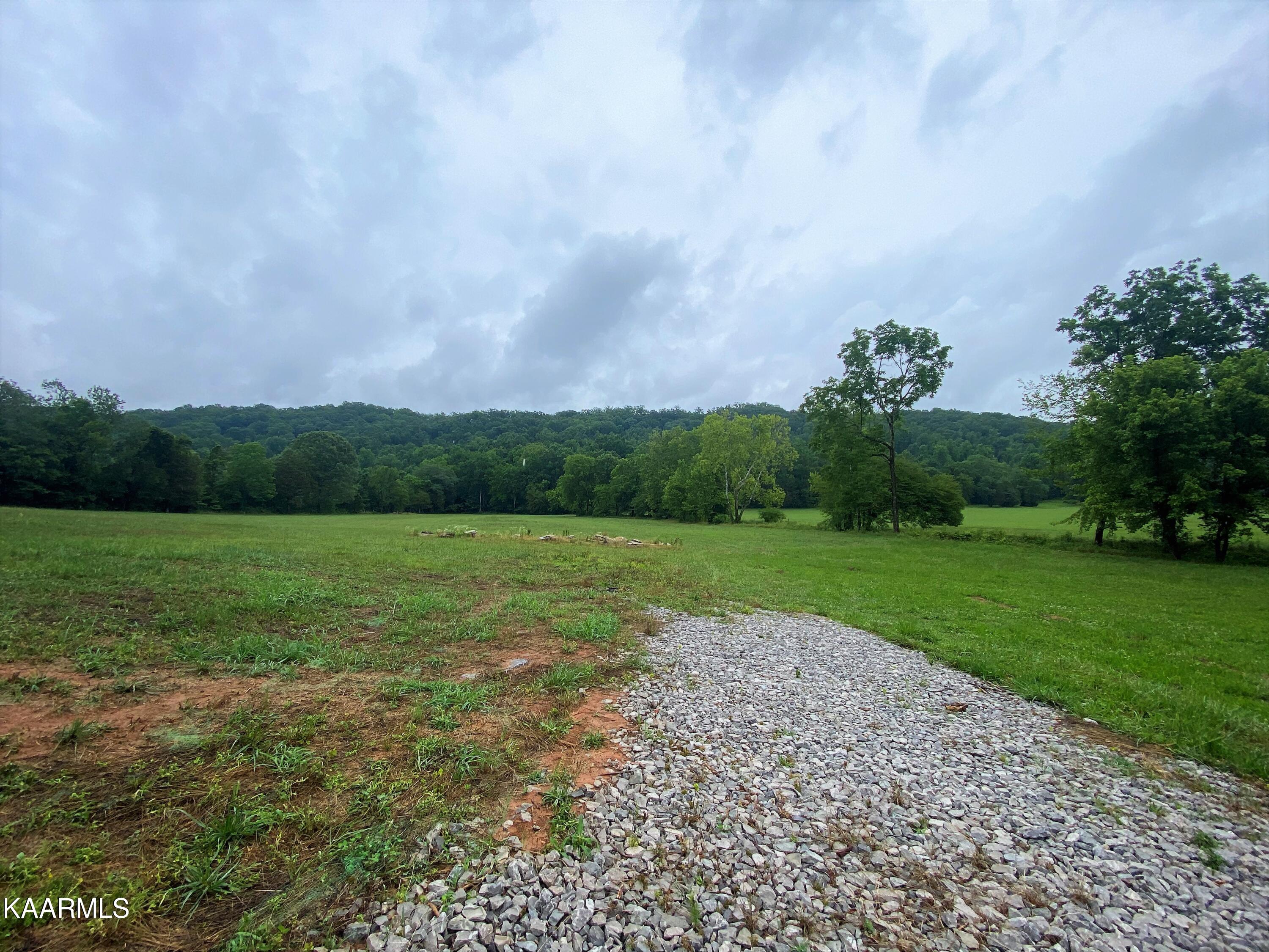 601 Paint Rock Valley Road Philadelphia, TN 37846 - Photo 2 of 43 IMG_0321