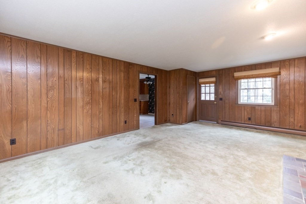 901 Frank Smith Road Longmeadow, MA 01106 - Photo 16 of 30 an empty room with windows