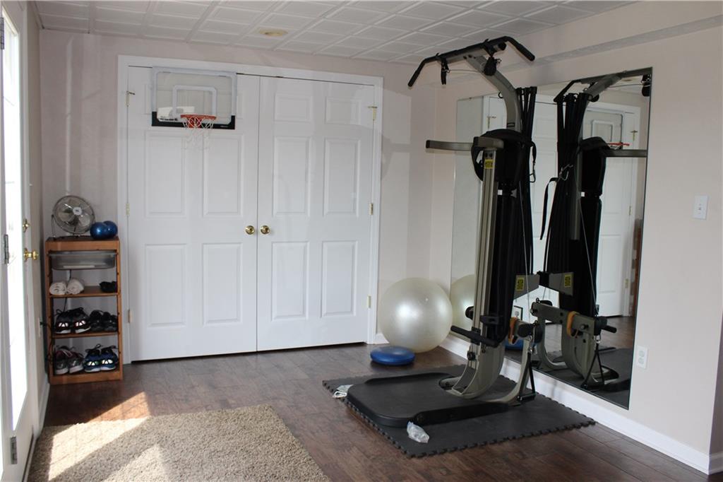 253 Field Club Circle McKees Rocks, PA 15136 - Photo 20 of 25