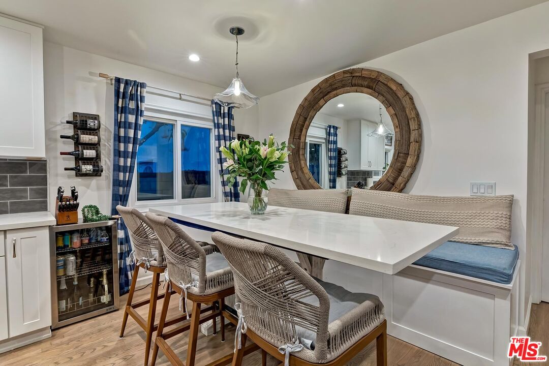 434 West Maple Avenue El Segundo, CA 90245 - Photo 10 of 29 a view of a dining room with furniture