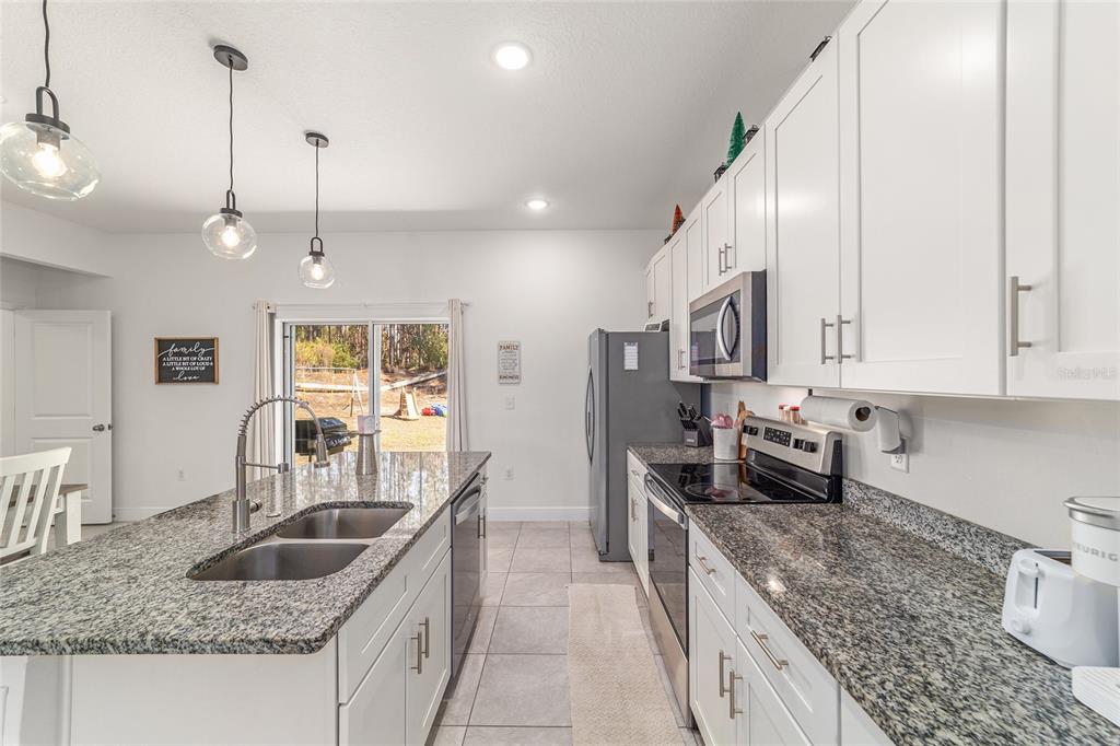 13669 Southwest 81 Circle Ocala, FL 34473 - Photo 15 of 40