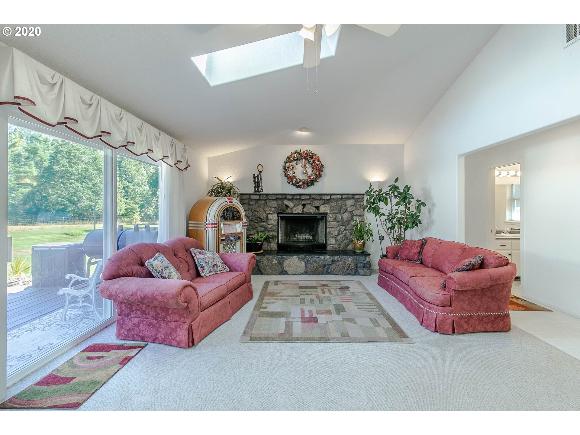 88491 Oak Knoll Road Veneta, OR 97487 - Photo 9 of 32 Gallery Image 9