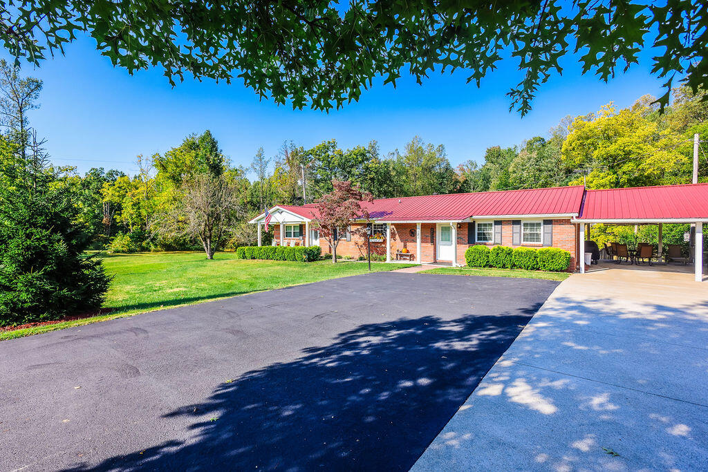 121 Allen Cope Road Frenchburg, KY 40322 - Photo 4 of 73 menifee(46)