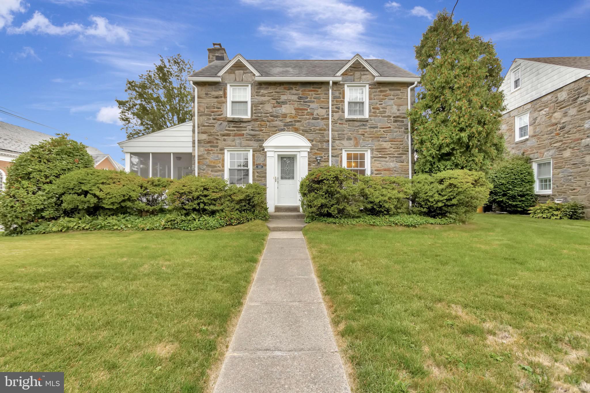 360 Lynbrooke Road Springfield, PA 19064 - Photo 1 of 28