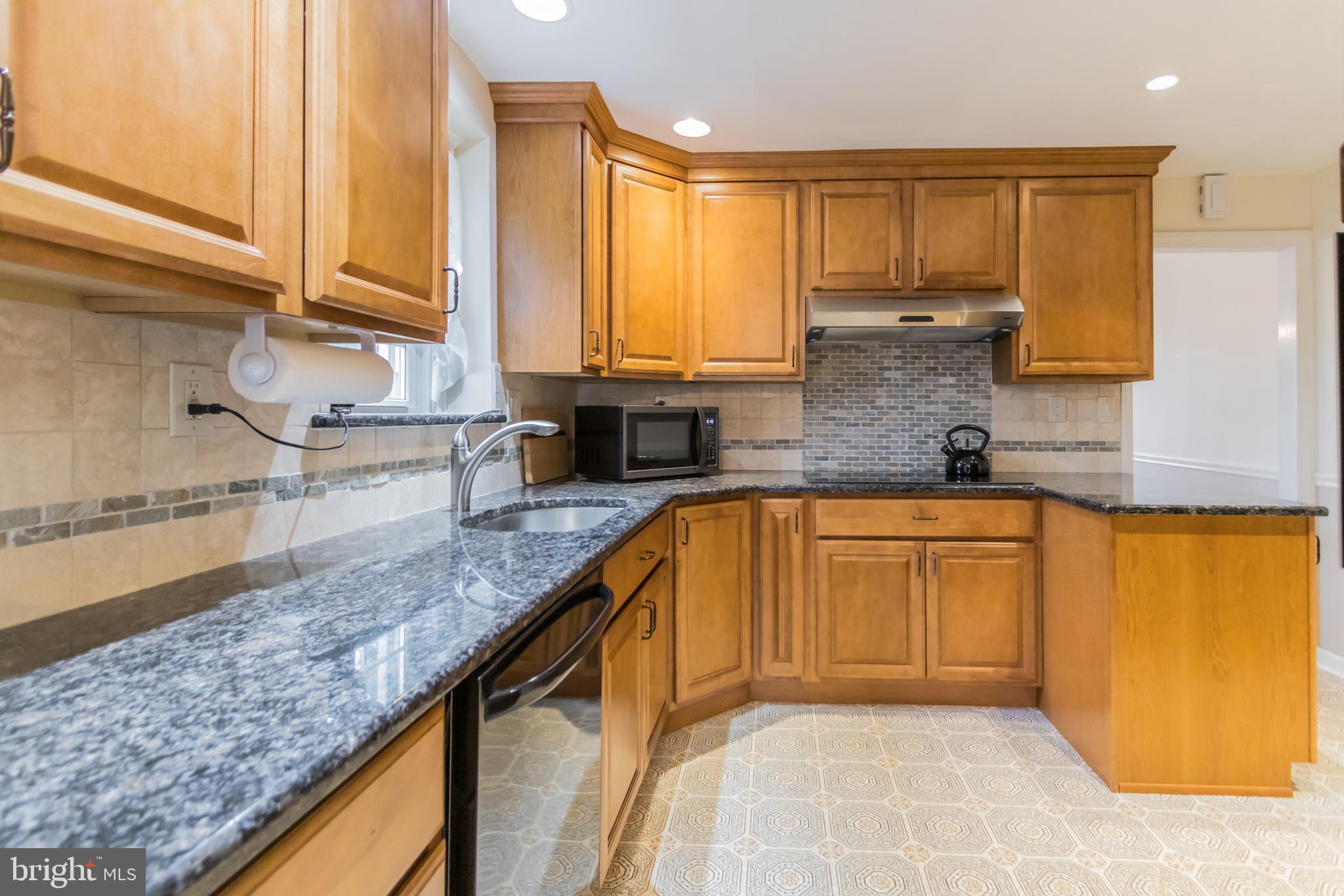 360 Lynbrooke Road Springfield, PA 19064 - Photo 7 of 28