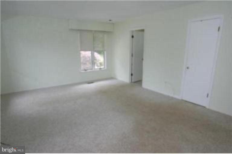 13801 Hess Mill Road Phoenix, MD 21131 - Photo 7 of 20 Master Bedroom