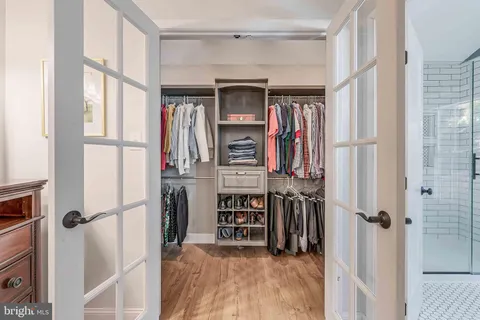 $825,000 | 3919 Bokel Drive, Chantilly, VA 20151