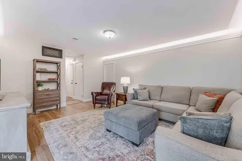 $825,000 | 3919 Bokel Drive, Chantilly, VA 20151