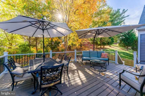 $825,000 | 3919 Bokel Drive, Chantilly, VA 20151