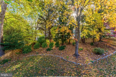 $825,000 | 3919 Bokel Drive, Chantilly, VA 20151