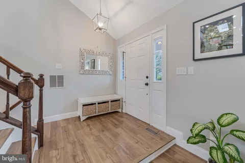 $825,000 | 3919 Bokel Drive, Chantilly, VA 20151