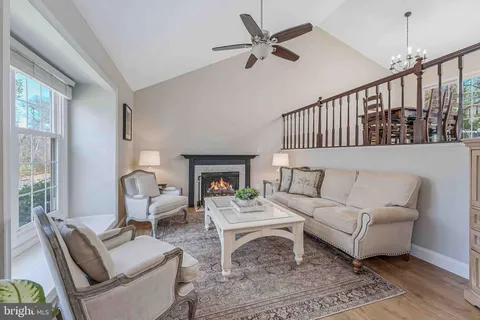 $825,000 | 3919 Bokel Drive, Chantilly, VA 20151