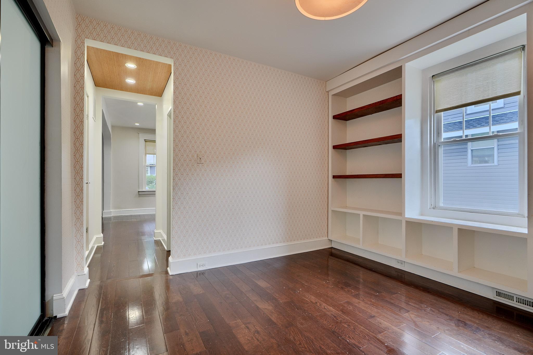 606 Murdock Road Baltimore, MD 21212 - Photo 25 of 60 Main Level Primary Bedroom