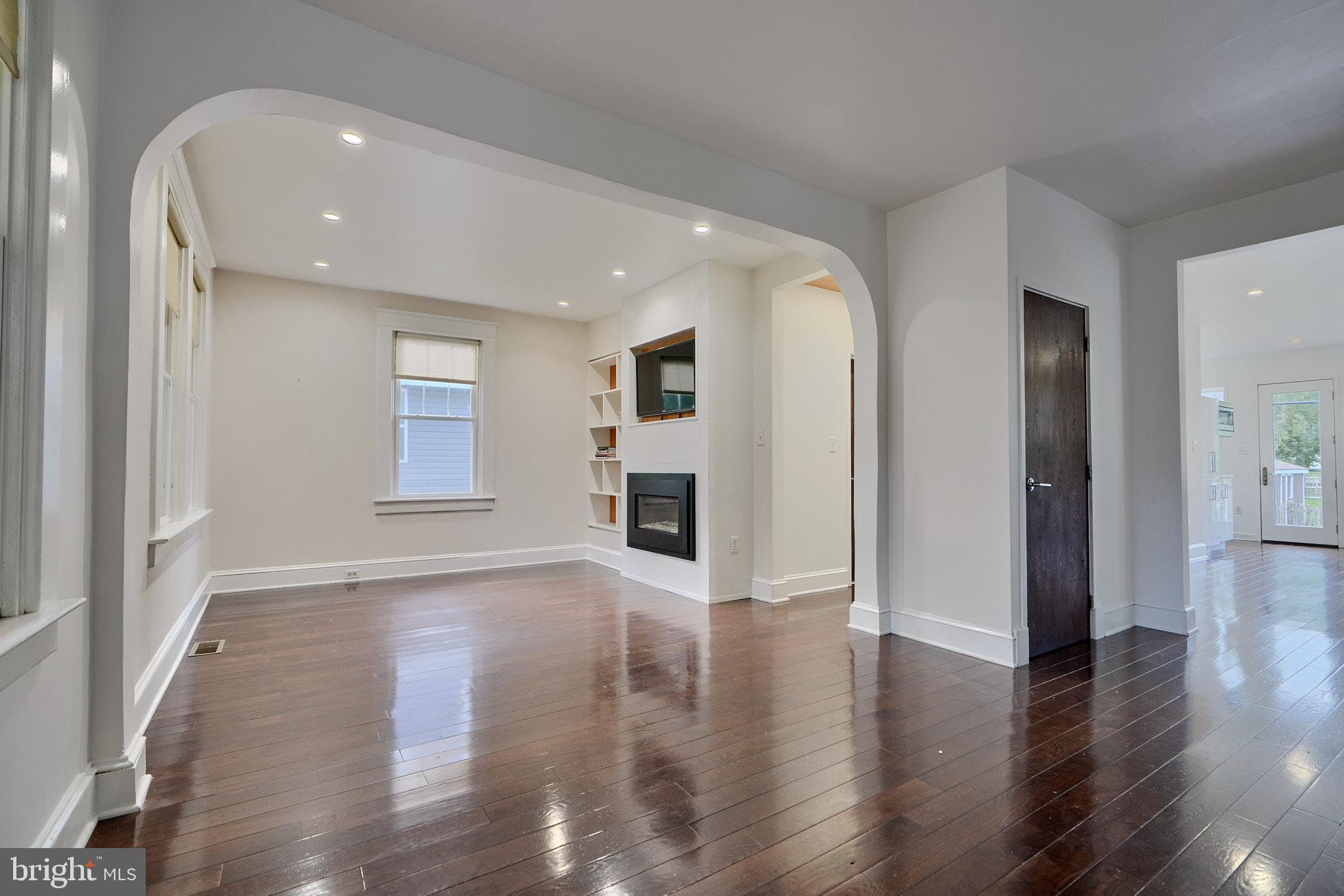 606 Murdock Road Baltimore, MD 21212 - Photo 5 of 60