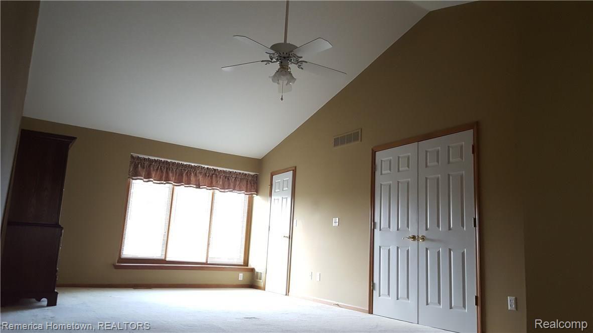 45146 Glengarry Road Canton, MI 48188 - Photo 17 of 36 45146 Glengarrywww.PilotRealtor.com
