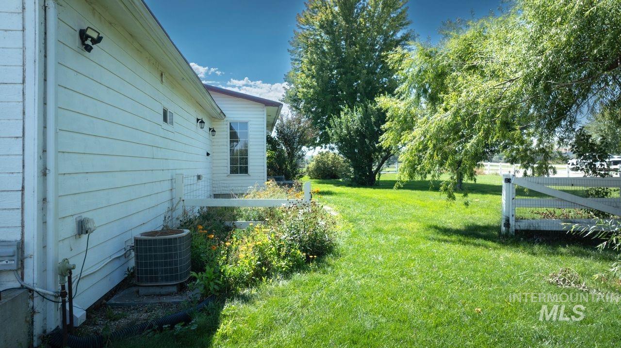 23626 Boise River Road Caldwell, ID 83607 - Photo 40 of 49 Raised garden beds with wood framing