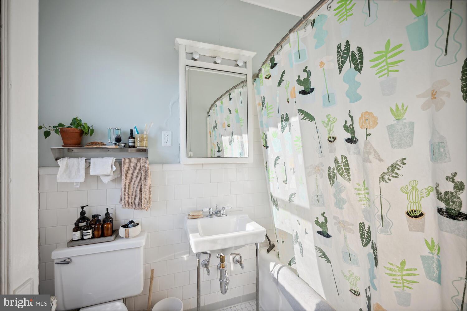 2456 20th Street Northwest, Unit 208 Washington, DC 20009 - Photo 16 of 18