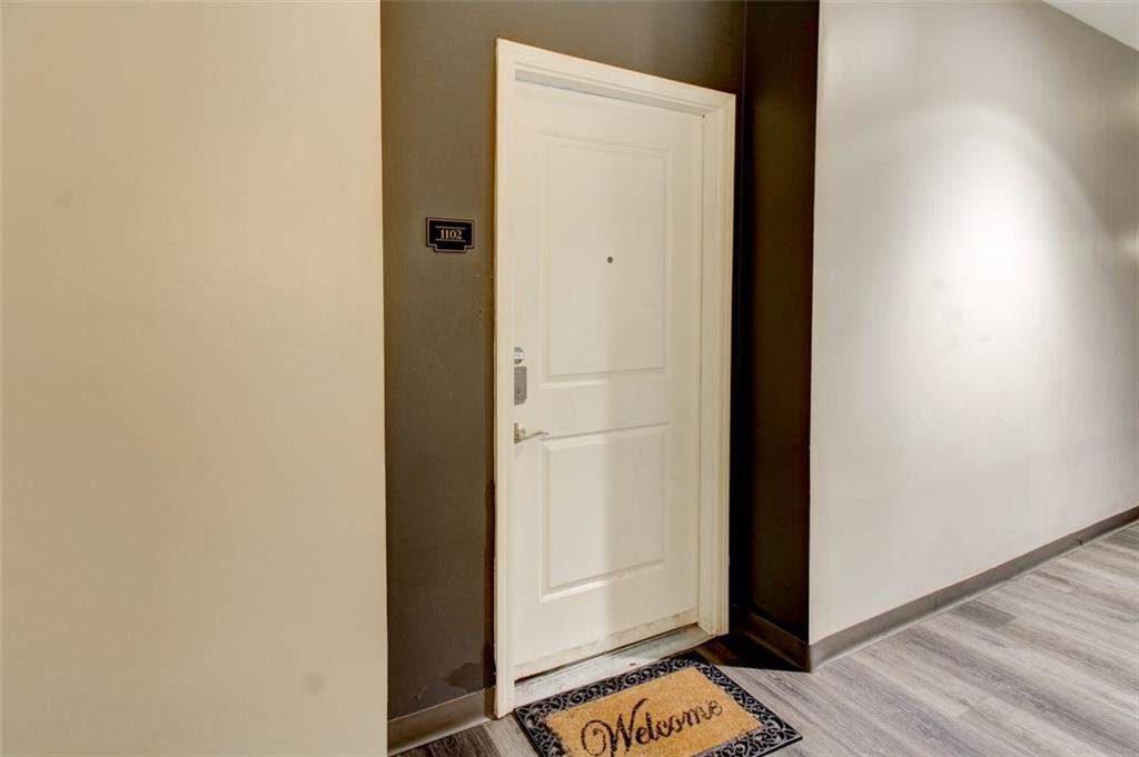 870 Mayson Turner Road Northwest, Unit 1102 Atlanta, GA 30314 - Photo 24 of 27 a view of bathroom