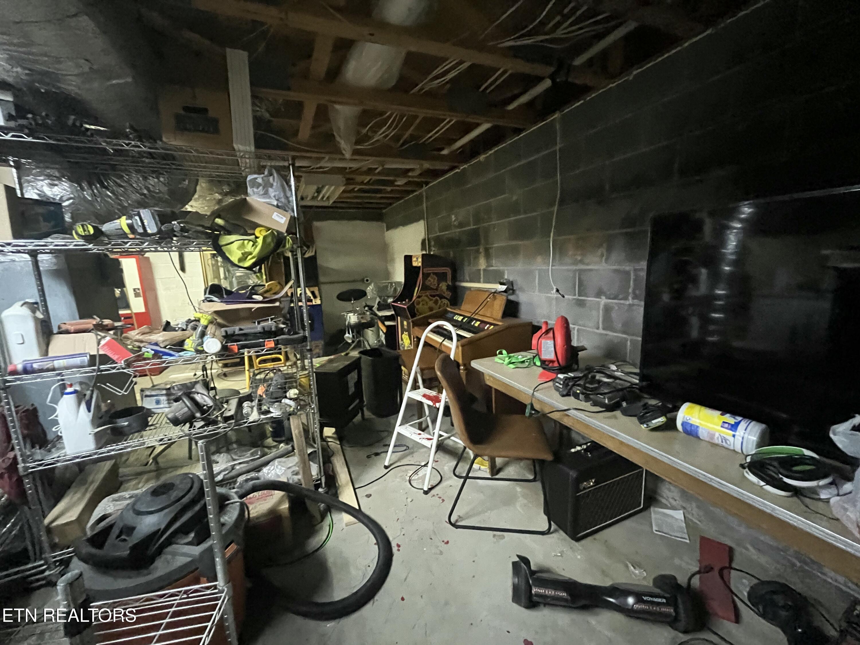 397 Whitaker Lane Tazewell, TN 37879 - Photo 33 of 46 IMG_5328