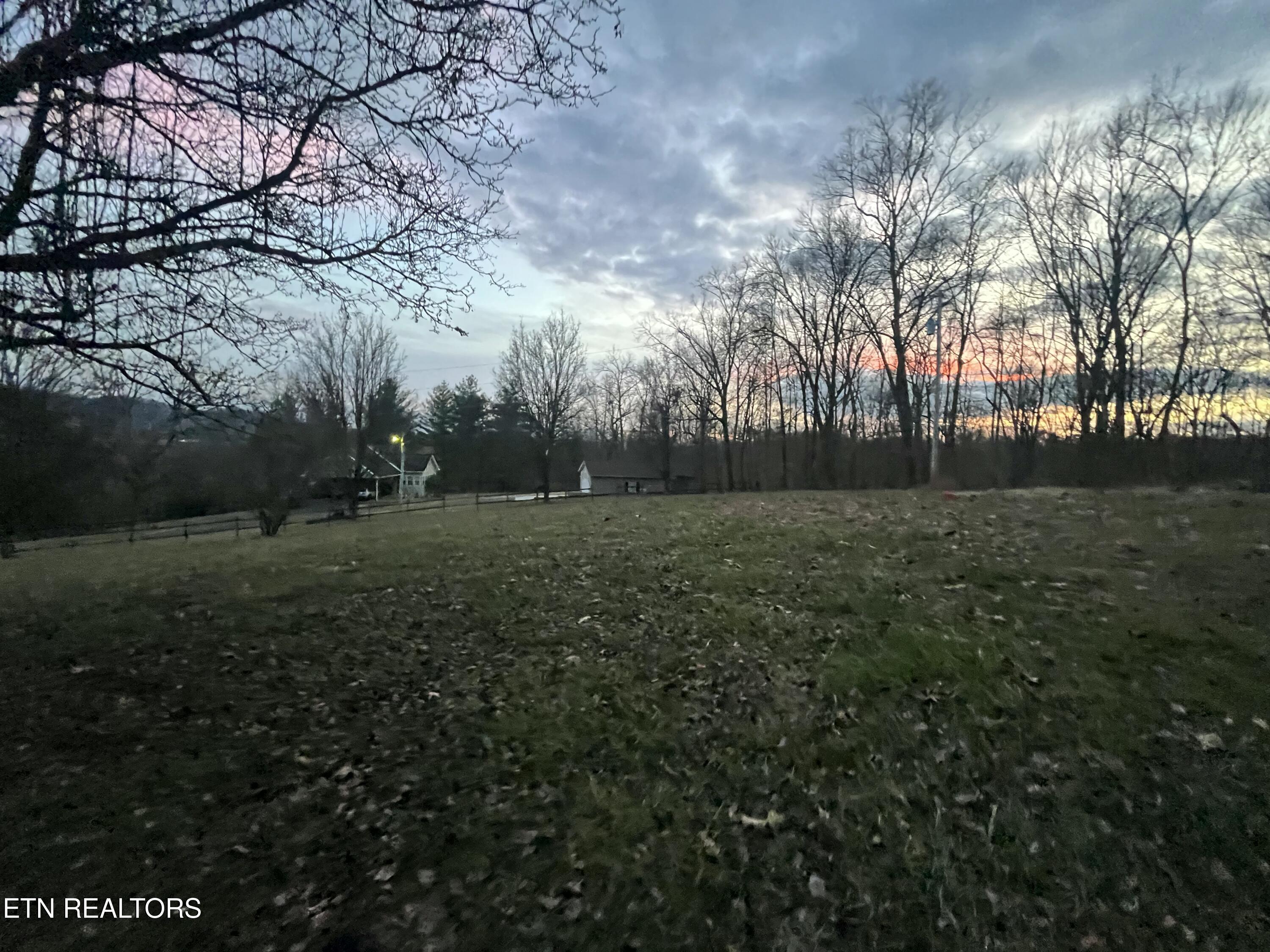 397 Whitaker Lane Tazewell, TN 37879 - Photo 6 of 46 IMG_5352