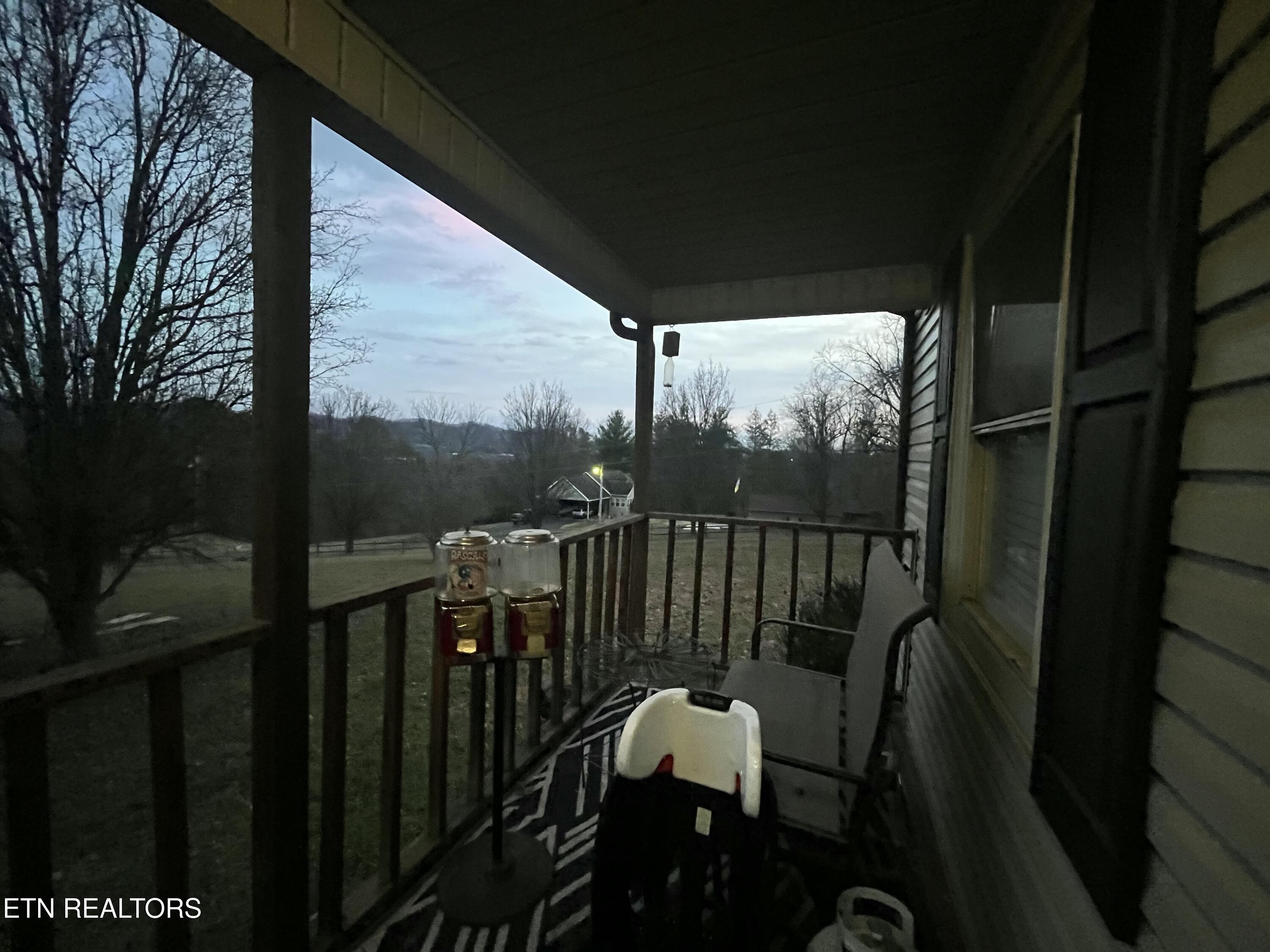 397 Whitaker Lane Tazewell, TN 37879 - Photo 9 of 46 IMG_5345