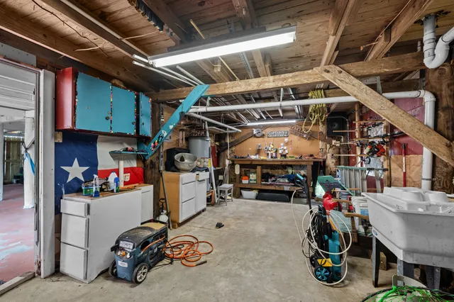 $130,000 | 5024 County Road 476A, Freeport, TX 77541