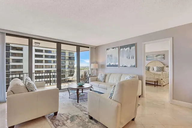 $4,900 | 4200 North Ocean Drive, Unit 2903, Singer Island, FL 33404