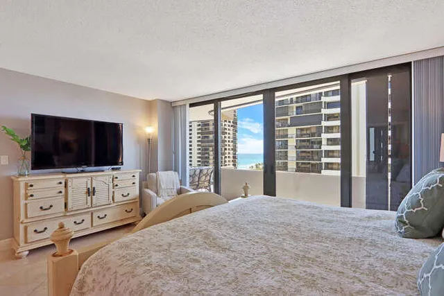 $4,900 | 4200 North Ocean Drive, Unit 2903, Singer Island, FL 33404