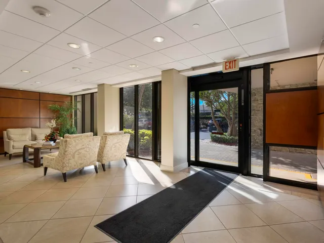 $4,900 | 4200 North Ocean Drive, Unit 2903, Singer Island, FL 33404