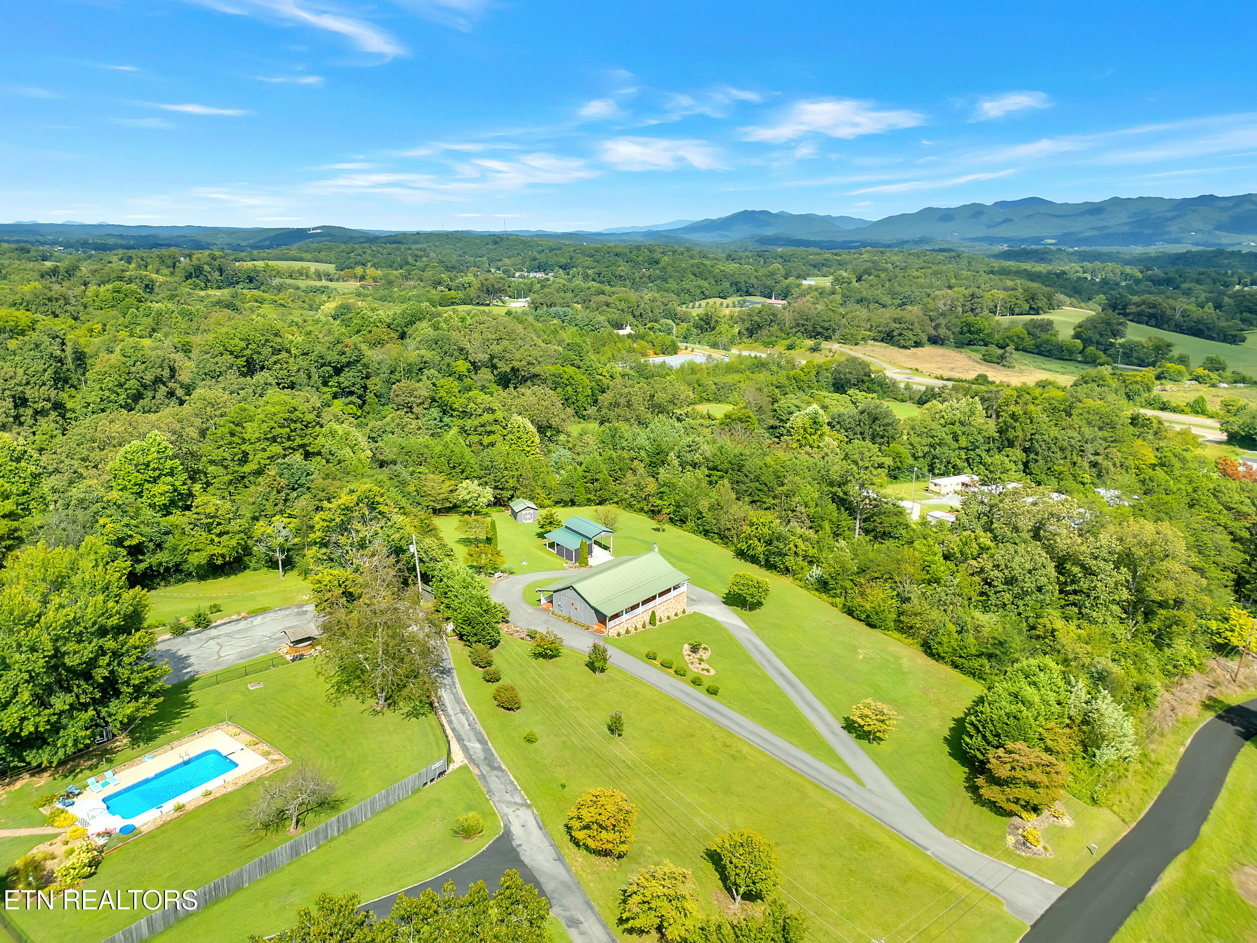 671 Epley Road Newport, TN 37821 - Photo 4 of 60 55_11