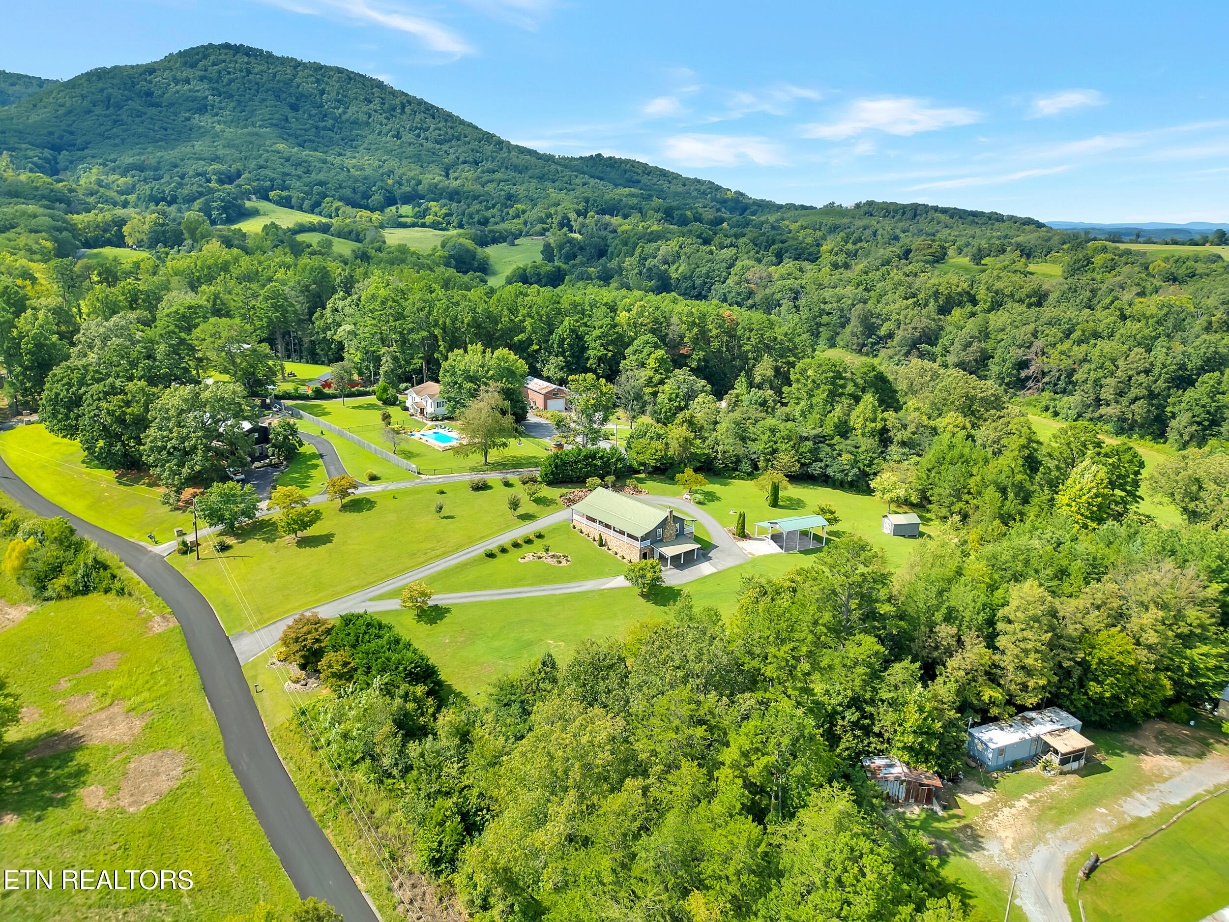 671 Epley Road Newport, TN 37821 - Photo 5 of 60 56_12