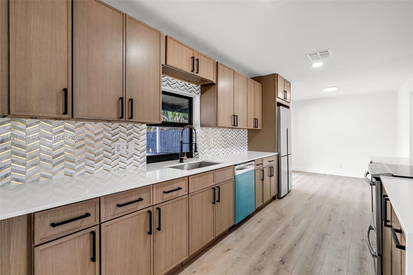 5230 Tyler Street Hollywood, FL 33021 - Photo 14 of 37 Gallery Image 14