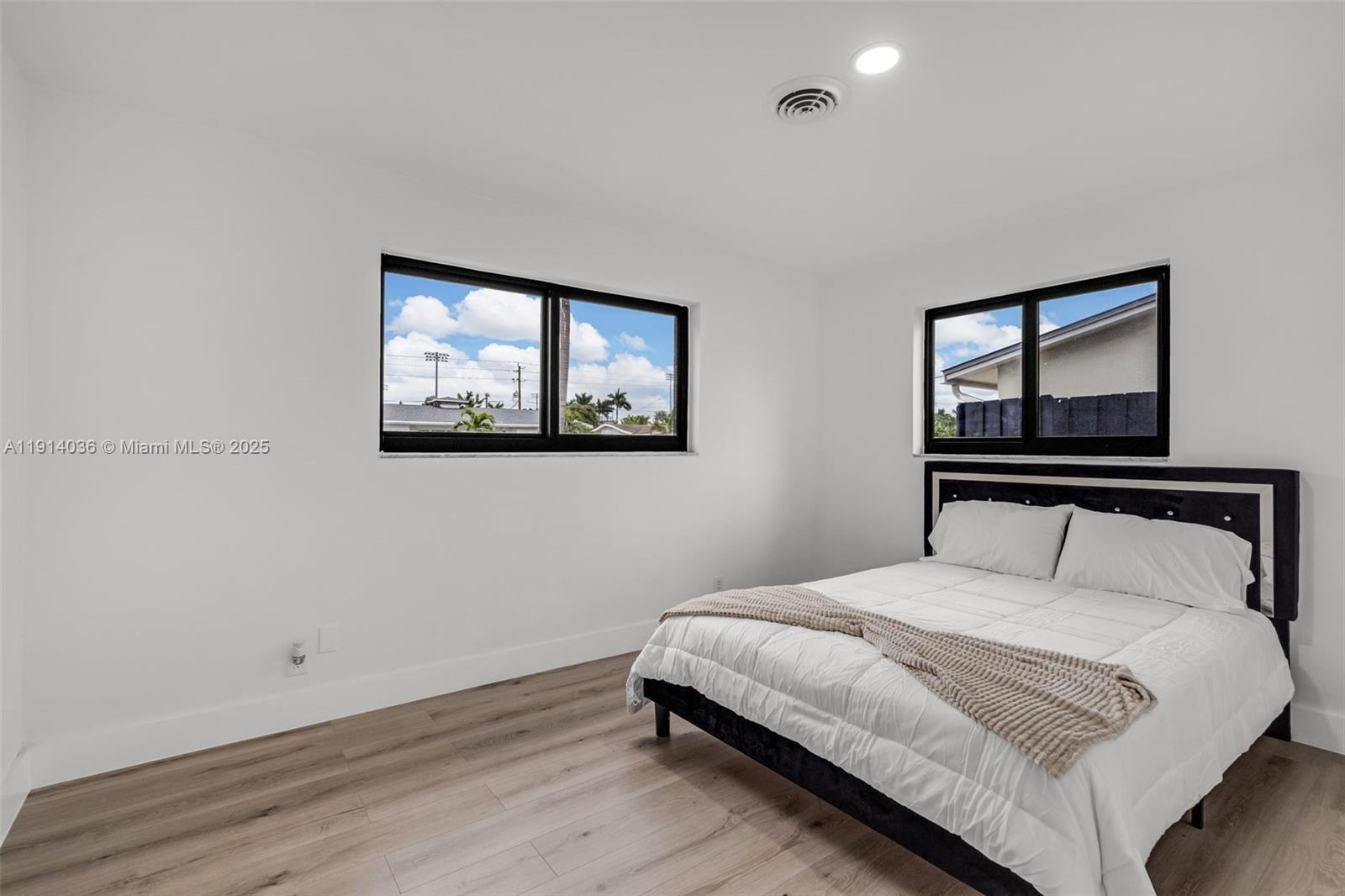 5230 Tyler Street Hollywood, FL 33021 - Photo 19 of 37 Gallery Image 19