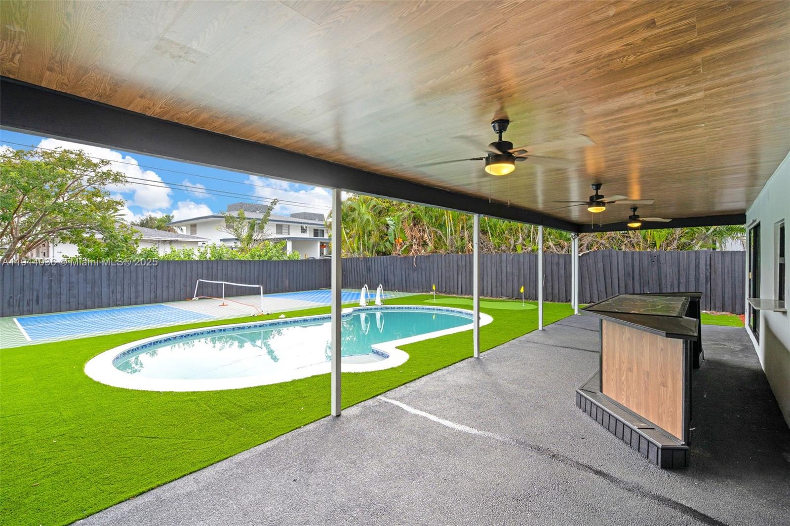 5230 Tyler Street Hollywood, FL 33021 - Photo 36 of 37 Gallery Image 36