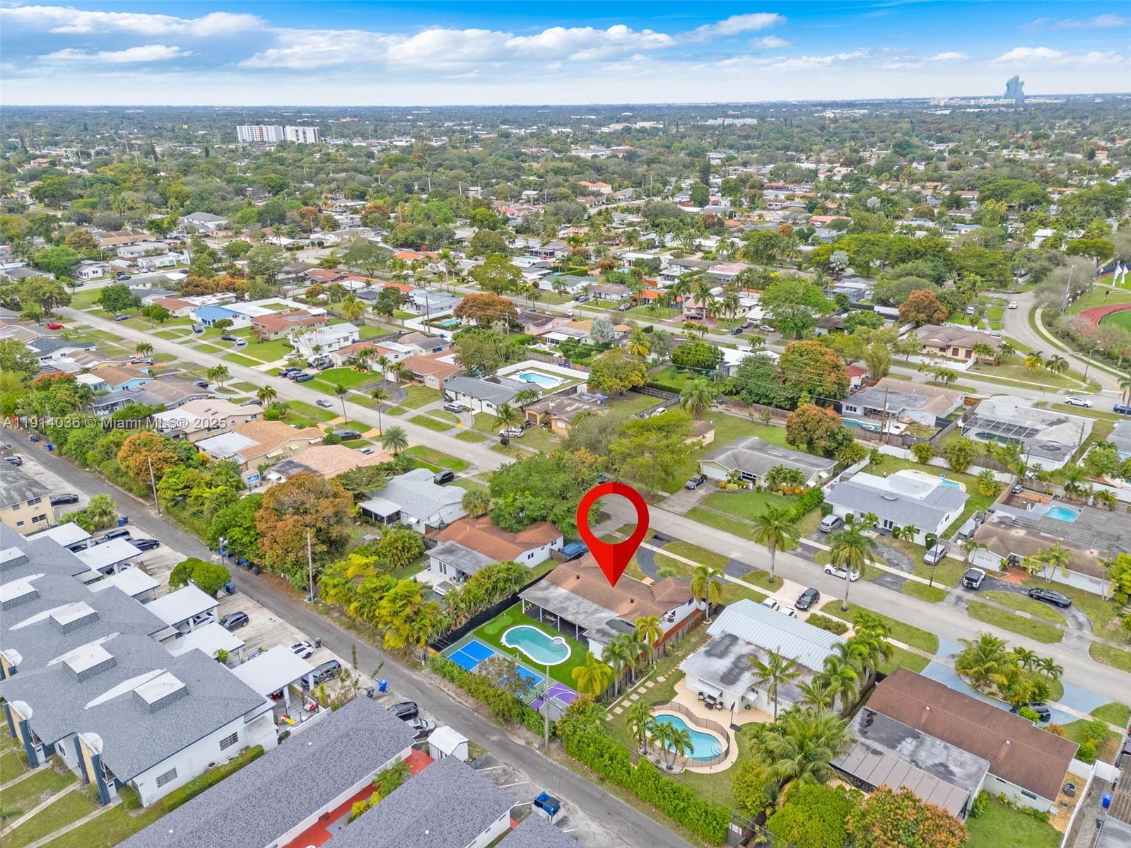 5230 Tyler Street Hollywood, FL 33021 - Photo 5 of 37 Gallery Image 5